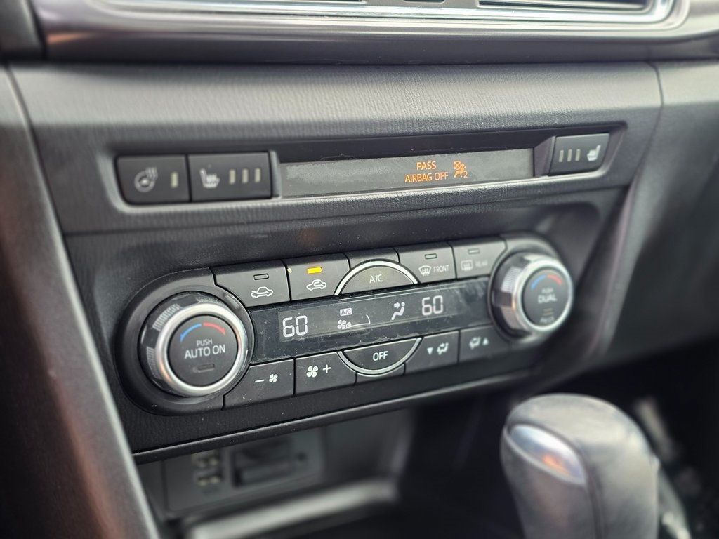 2018 Mazda Mazda3 5-Door Grand Touring Automatic - 22981155 - 10