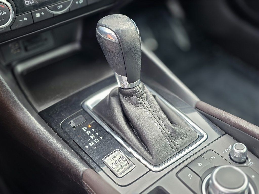 2018 Mazda Mazda3 5-Door Grand Touring Automatic - 22981155 - 12