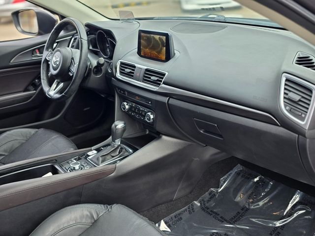 2018 Mazda Mazda3 5-Door Grand Touring Automatic - 22981155 - 2