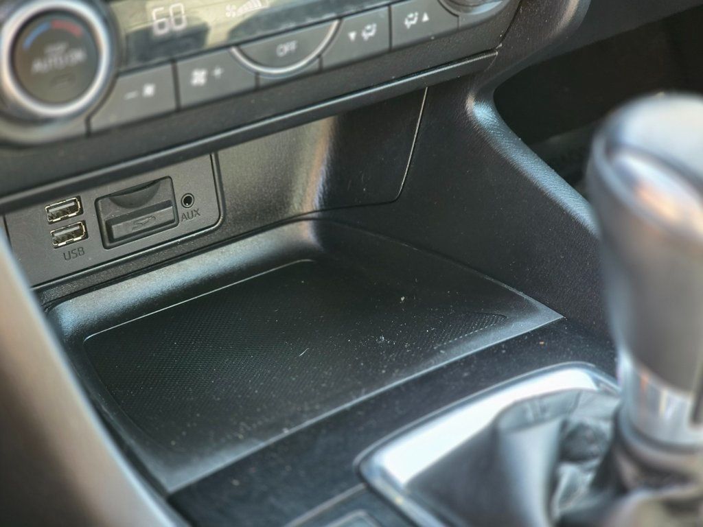 2018 Mazda Mazda3 5-Door Grand Touring Automatic - 22981155 - 32