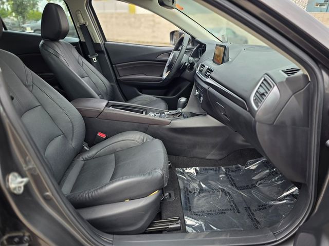 2018 Mazda Mazda3 5-Door Grand Touring Automatic - 22981155 - 3