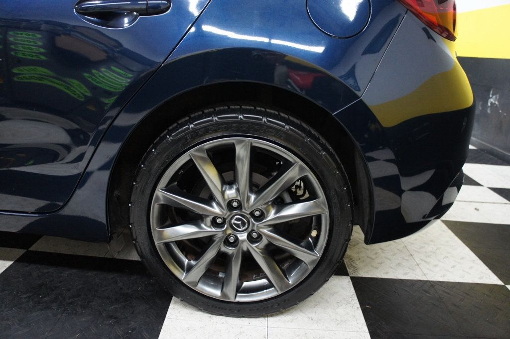 2018 Mazda Mazda3 5-Door Grand Touring, Stylish, Fun to drive! - 22852862 - 11