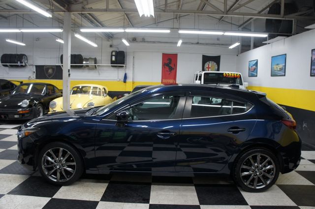 2018 Mazda Mazda3 5-Door Grand Touring, Stylish, Fun to drive! - 22852862 - 17