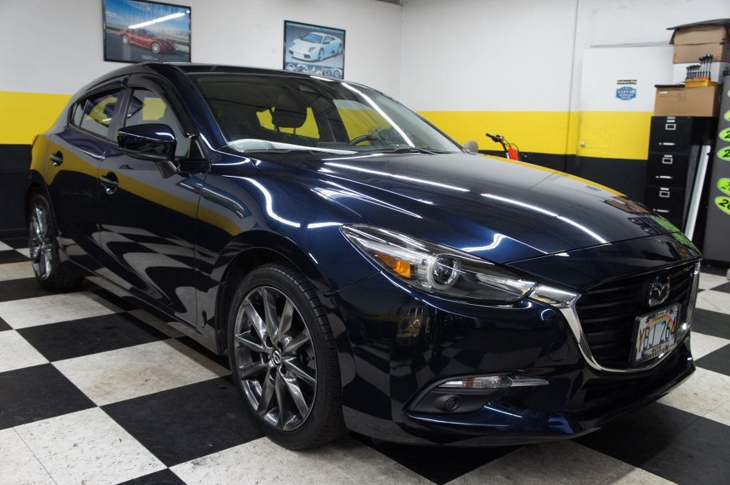 2018 Mazda Mazda3 5-Door Grand Touring, Stylish, Fun to drive! - 22852862 - 1