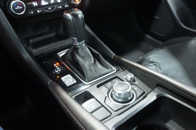 2018 Mazda Mazda3 5-Door Grand Touring, Stylish, Fun to drive! - 22852862 - 28