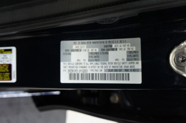 2018 Mazda Mazda3 5-Door Grand Touring, Stylish, Fun to drive! - 22852862 - 32