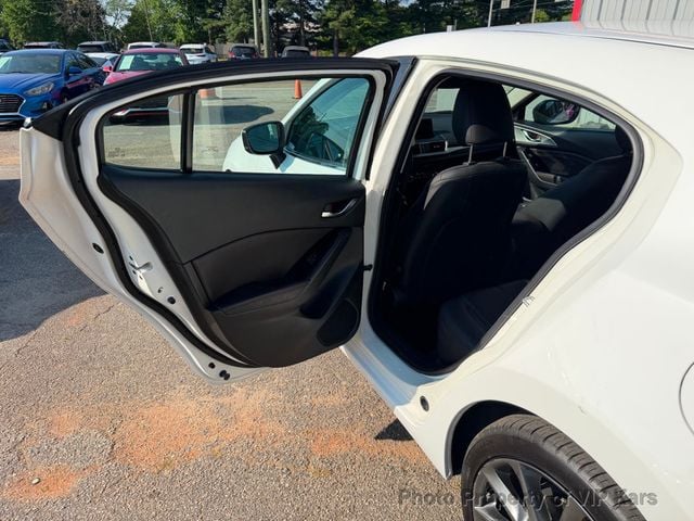 2018 Mazda Mazda3 5-Door Touring Automatic - 23029881 - 9