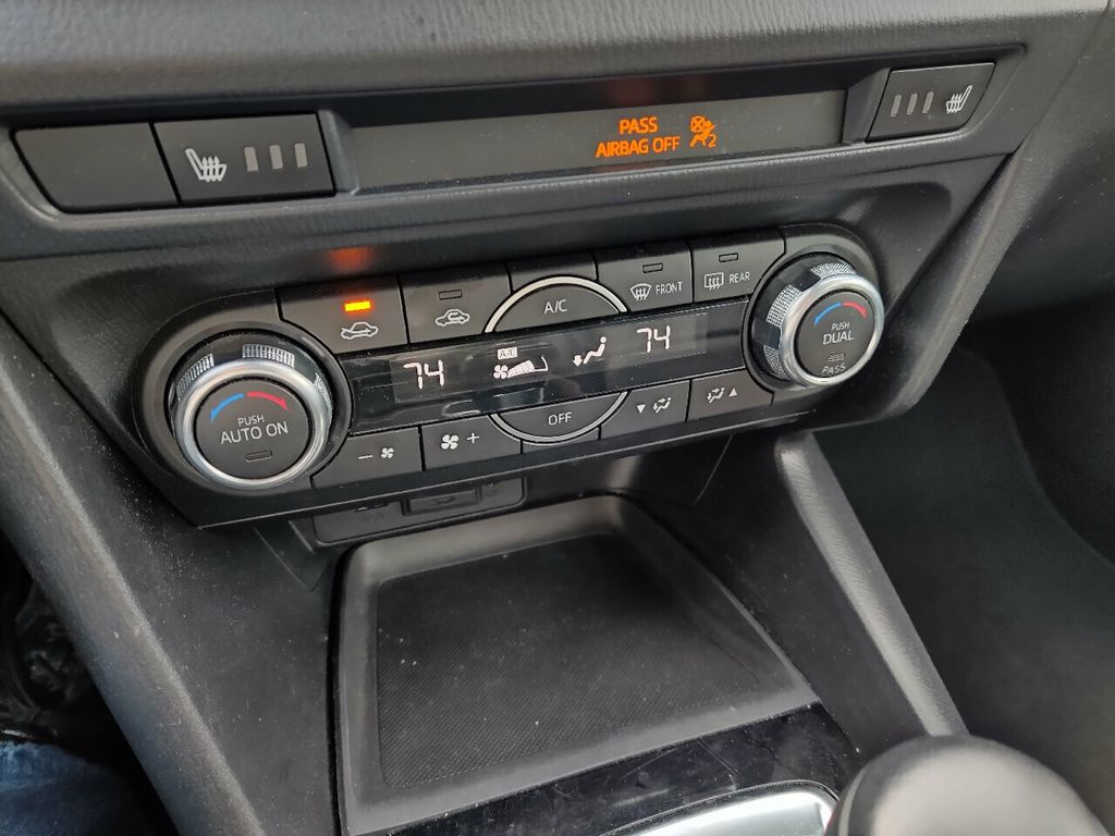 2018 Mazda Mazda3 5-Door Touring Automatic - 19553517 - 13