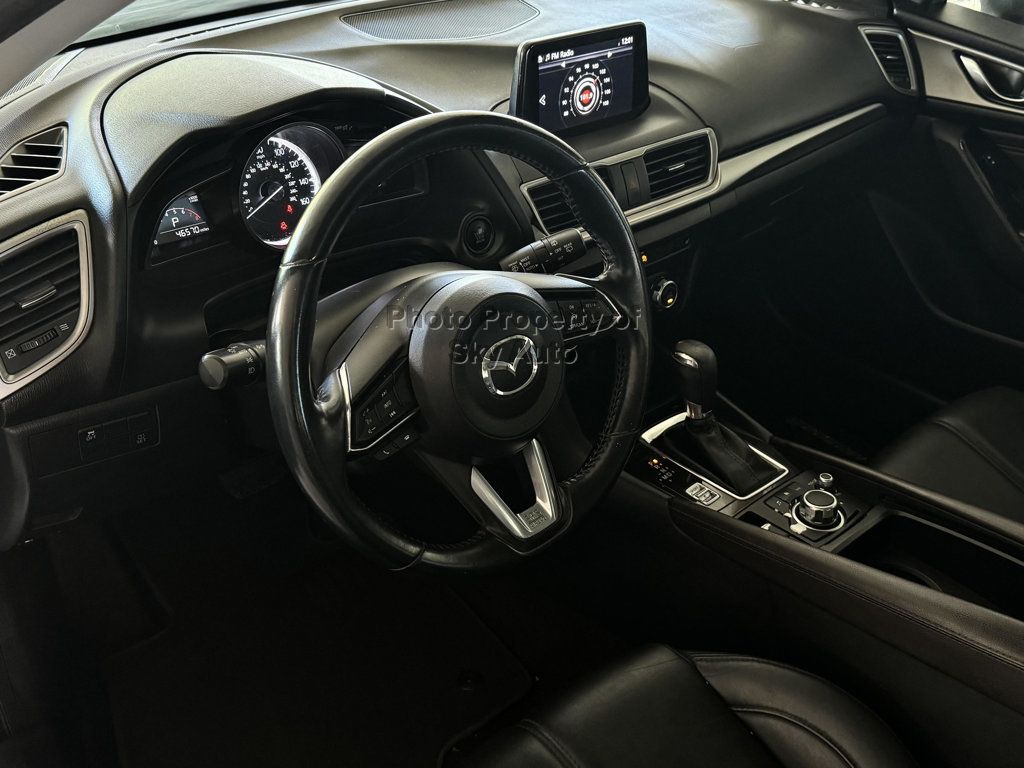 2018 Mazda Mazda3 5-Door Touring Hatchback 4D - 22410798 - 8