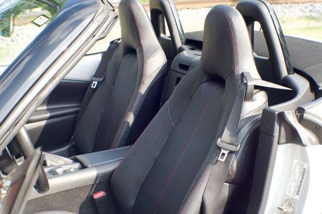 2018 Mazda MX-5 Miata LocalTrade/MX-5-Grand-Touring/HeatedSeats/PushButtonStart/NAV - 23015816 - 18