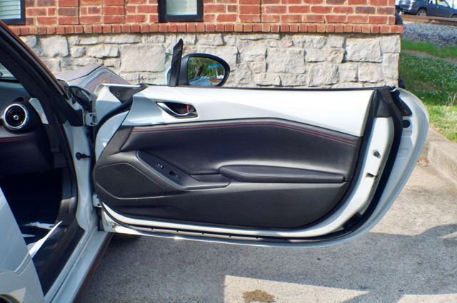 2018 Mazda MX-5 Miata LocalTrade/MX-5-Grand-Touring/HeatedSeats/PushButtonStart/NAV - 23015816 - 40