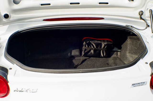 2018 Mazda MX-5 Miata LocalTrade/MX-5-Grand-Touring/HeatedSeats/PushButtonStart/NAV - 23015816 - 43