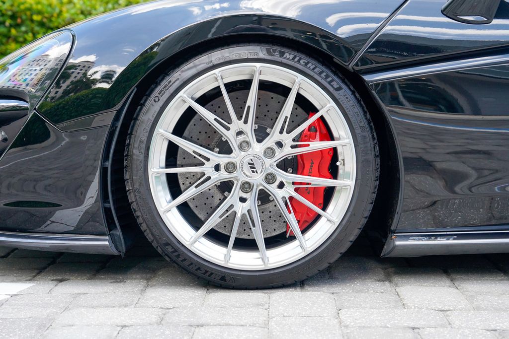 2018 McLaren 570GT Coupe - 23036383 - 13