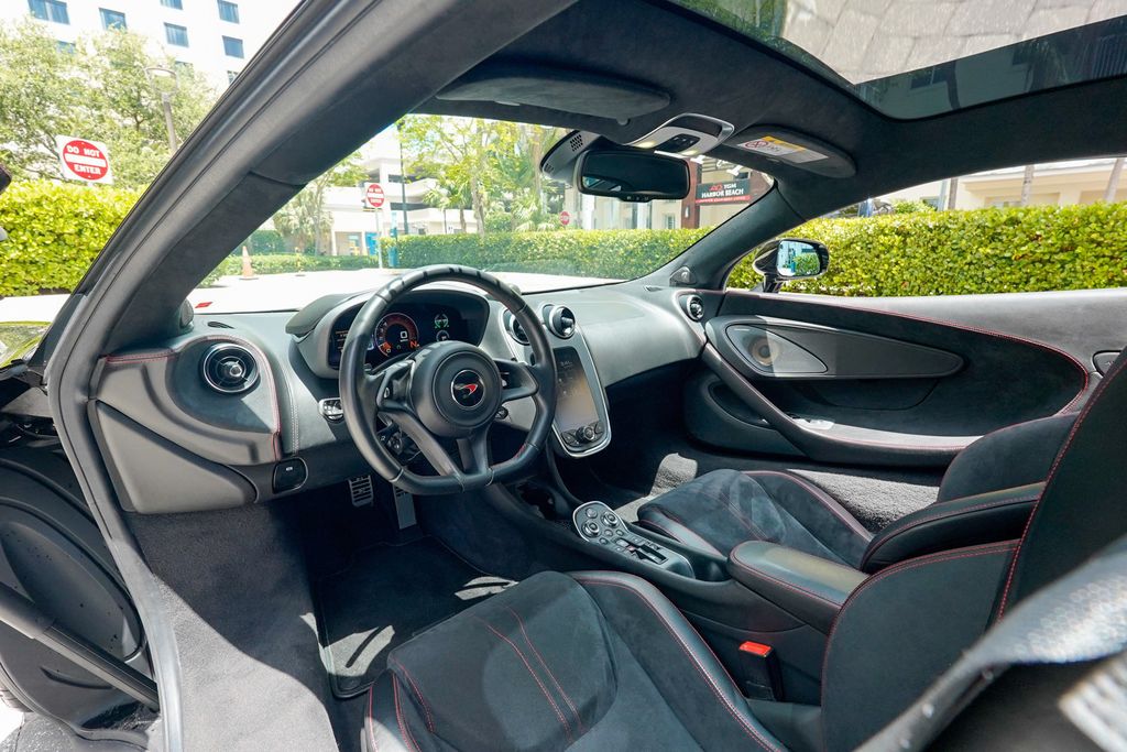 2018 McLaren 570GT Coupe - 23036383 - 2