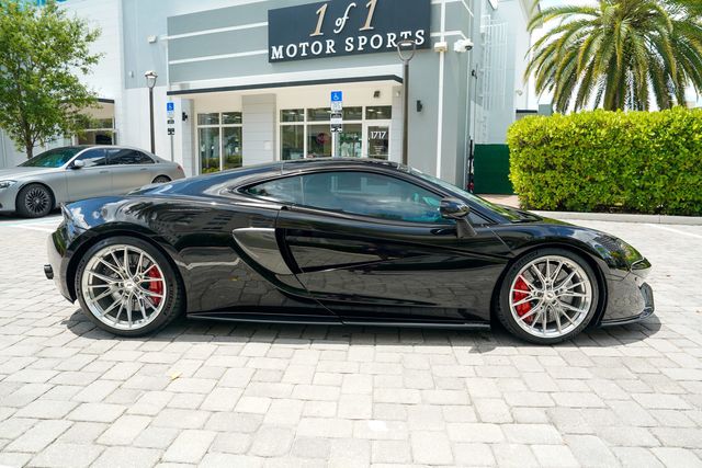 2018 McLaren 570GT Coupe - 23036383 - 32