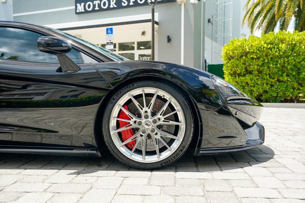 2018 McLaren 570GT Coupe - 23036383 - 33