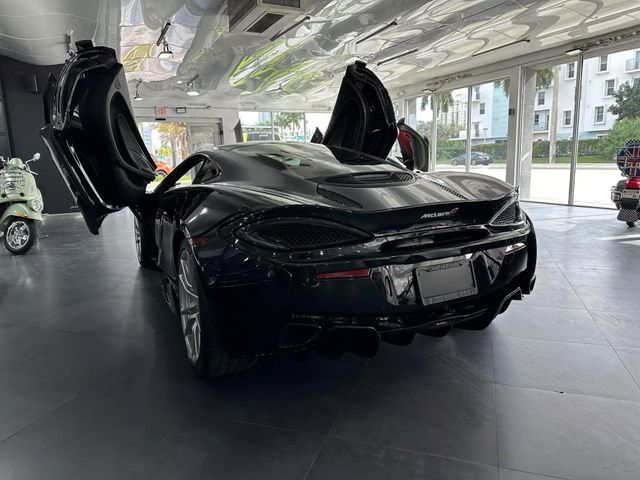 2018 McLaren 570GT Coupe - 22261789 - 12