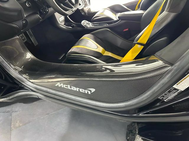 2018 McLaren 570GT Coupe - 22261789 - 18
