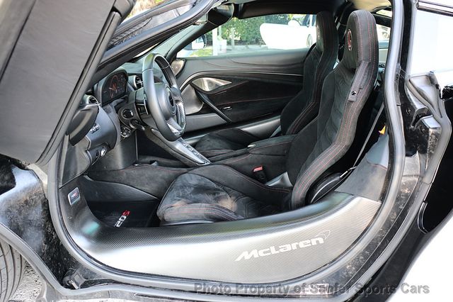2018 McLaren 720S Launch Edition  - 23019763 - 23