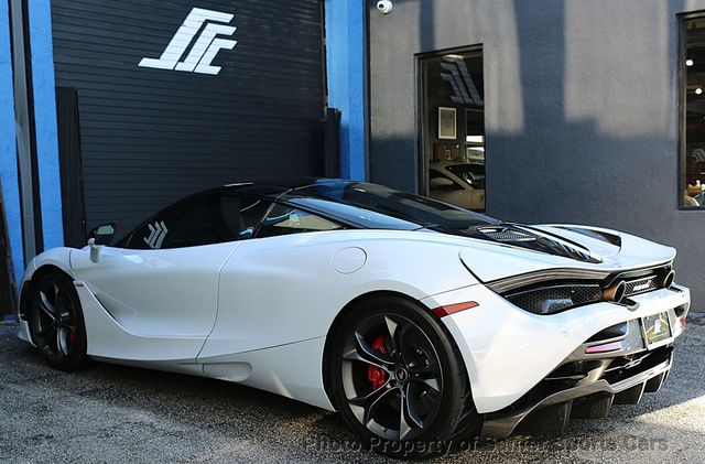 2018 McLaren 720S Launch Edition  - 23019763 - 4