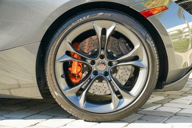 2018 McLaren 720S Performance Coupe - 22936228 - 16