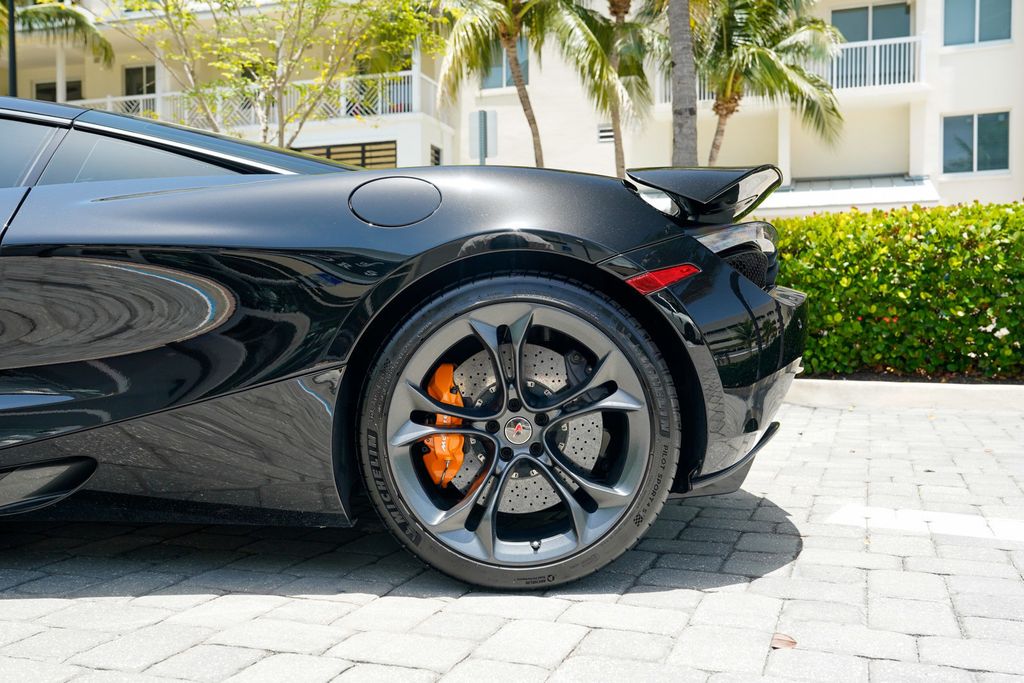 2018 McLaren 720S Performance Coupe - 23048879 - 15