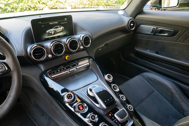 2018 Mercedes-Benz AMG GT AMG GT R Coupe - 22940993 - 60