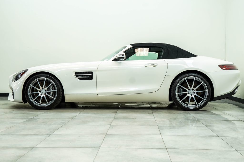 Mercedes-Benz AMG GT photo 10