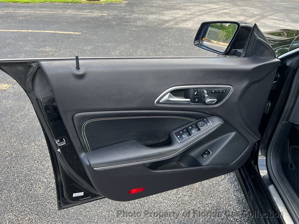 2018 Mercedes Benz CLA 250 photo 25