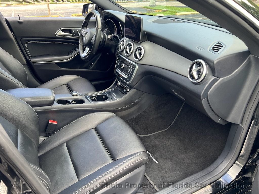 2018 Mercedes Benz CLA 250 photo 32