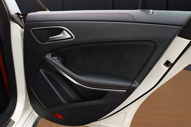 2018 Mercedes-Benz CLA AMG CLA45 - Photo 24