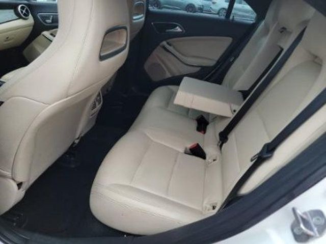 2018 Mercedes-Benz CLA CLA 250 4MATIC Coupe - 23038187 - 7