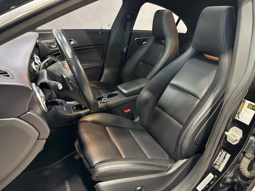 2018 Mercedes-Benz CLA CLA 250 4MATIC Coupe - 23011094 - 24