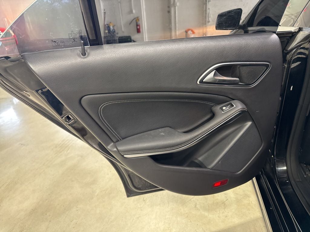2018 Mercedes-Benz CLA CLA 250 4MATIC Coupe - 23011094 - 33