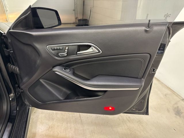 2018 Mercedes-Benz CLA CLA 250 4MATIC Coupe - 23011094 - 42