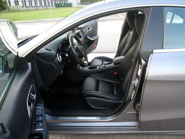 2018 Mercedes-Benz CLA CLA 250 4MATIC Coupe - 23047147 - 16