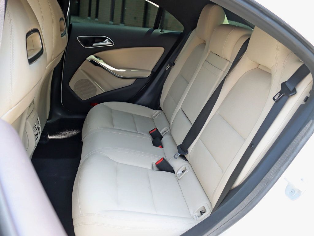 2018 Mercedes-Benz CLA CLA 250 4MATIC Coupe - 22863656 - 19