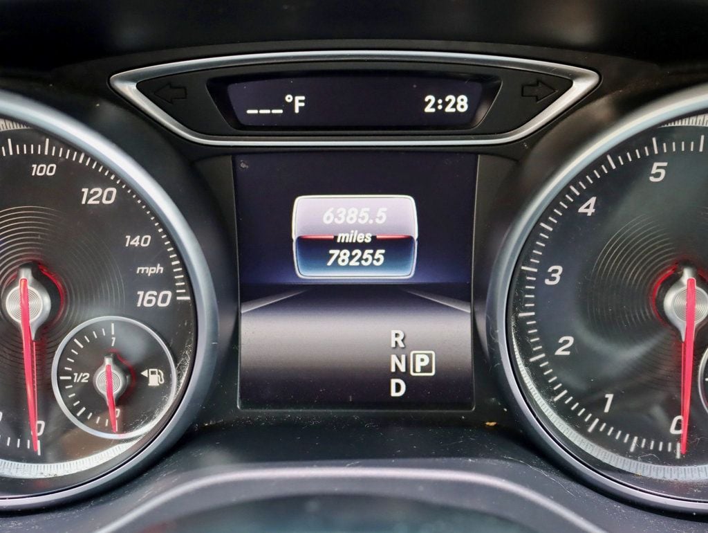 2018 Mercedes Benz CLA 250 4MATIC photo 13