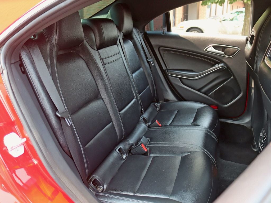 2018 Mercedes Benz CLA 250 4MATIC photo 22