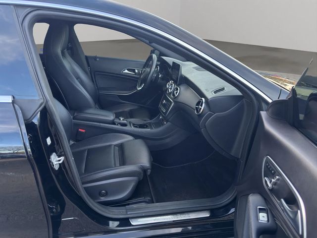 2018 Mercedes-Benz CLA CLA 250, BLUETOOTH, TOUCHSCREEN INFO, SUNROOF, LEATHER SEATING!! - 22981716 - 17