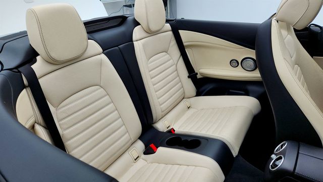 2018 Mercedes-Benz C-Class AMG C 43 4MATIC Cabriolet w/ Multimedia, Premium & AMG CF Pkgs - 22993456 - 22