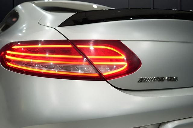 2018 Mercedes-Benz C-Class AMG C 63 S Coupe - 22980206 - 5