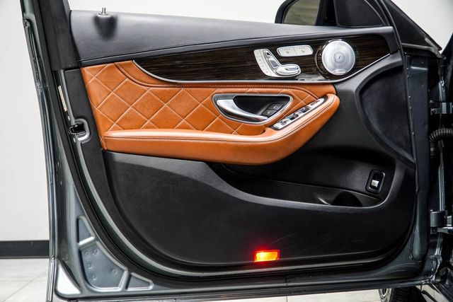 2018 Mercedes-Benz C-Class AMG C 63 S Sedan - 22968631 - 32