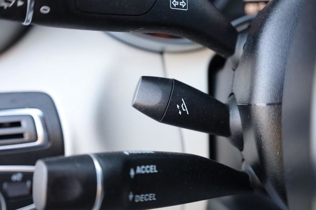 2018 Mercedes-Benz C-Class C 300 - 23017372 - 36