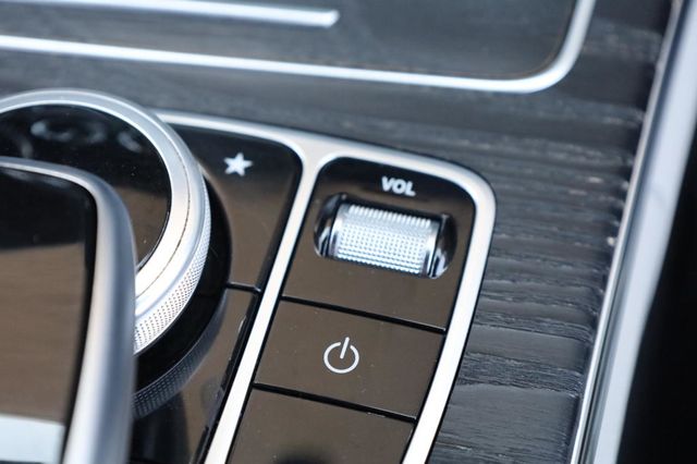 2018 Mercedes-Benz C-Class C 300 - 23017372 - 49