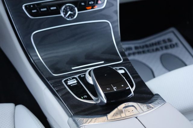 2018 Mercedes-Benz C-Class C 300 4MATIC Cabriolet - 23015959 - 52