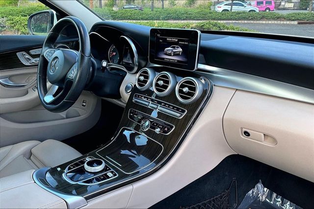 2018 Mercedes-Benz C-Class C 300 4MATIC Sedan - 23015914 - 11