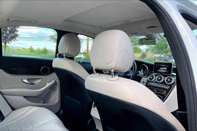 2018 Mercedes-Benz C-Class C 300 4MATIC Sedan - 23015914 - 14