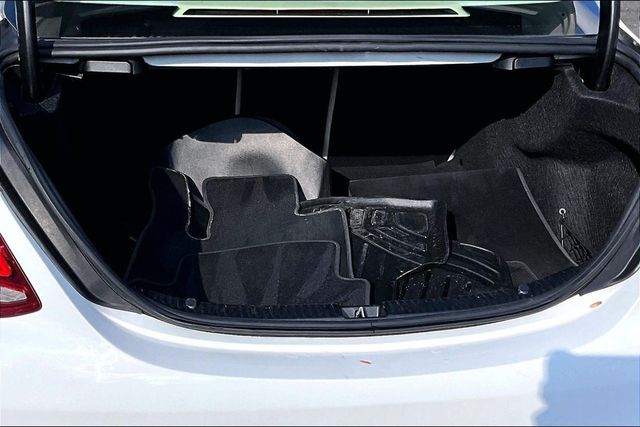 2018 Mercedes-Benz C-Class C 300 4MATIC Sedan - 23015914 - 34