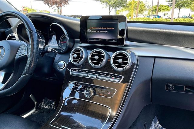 2018 Mercedes-Benz C-Class C 300 4MATIC Sedan - 23021745 - 29